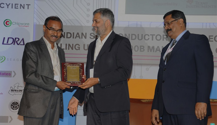 Momento to Venkatesh Prasad